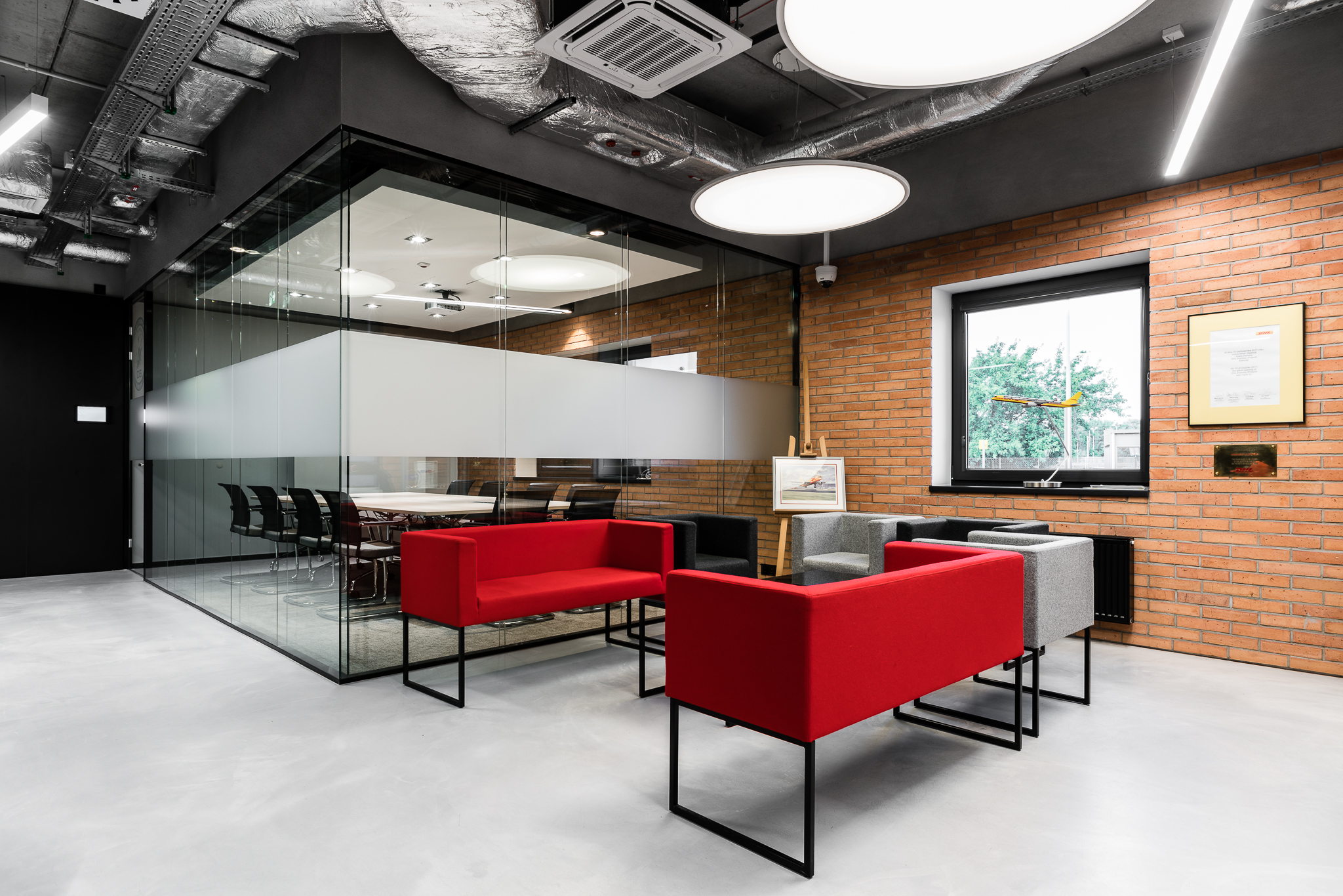 A Tour of DHL’s Modern Warsaw Office
