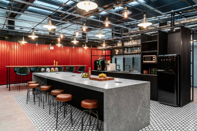 Solutions.Rent Ethos Warszawa – strefa pracy, proj. The Design Group