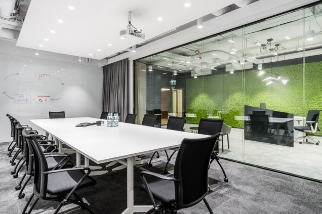 Japońskie motywy w biurze Takeda w Łodzi – proj. The Design Group